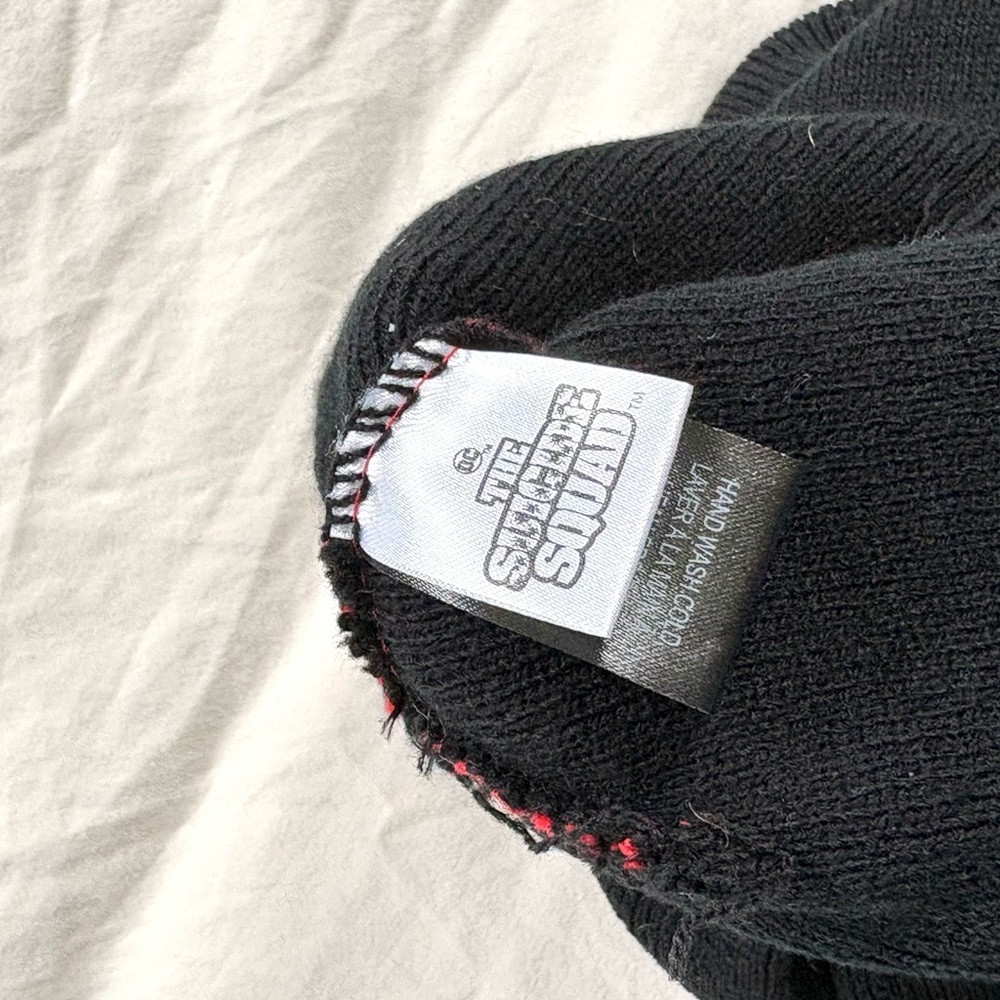 Suicide Squad Harley Quinn Diamond Beanie - Picture 3 of 4